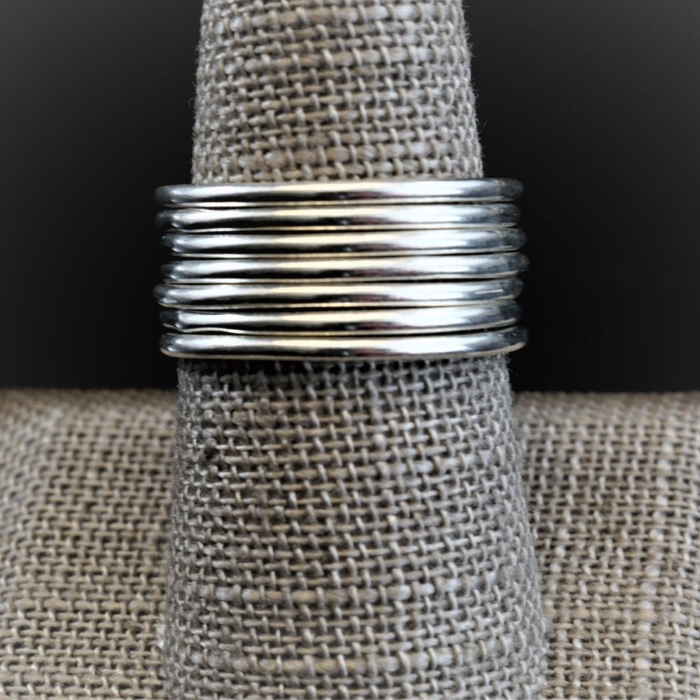 Seven Ring Band in Sterling Silver